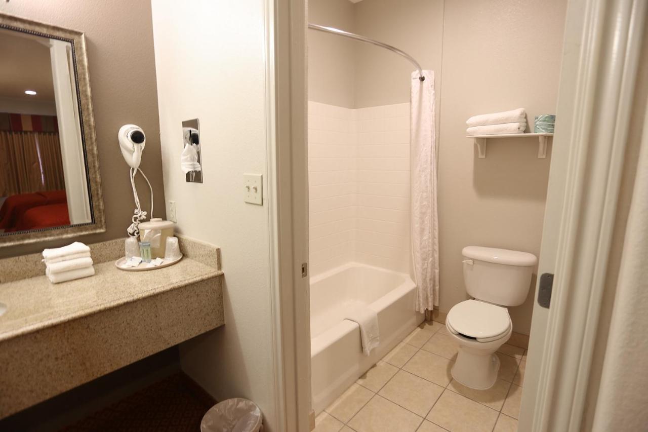 Executive Inn & Suites - Jewett Exteriér fotografie